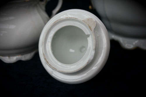 Vintage Bavaria Teapot and Sugar bowl (Pot Lid Chipped and no lid for sugar bowl see photos