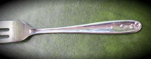 Vintage Angora Silver Plate cake lifter and cake forks  in origanal box