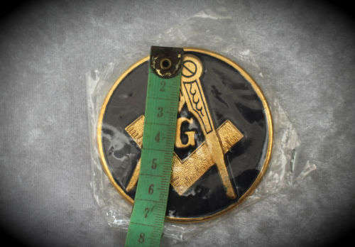 Masonic Badge -(plastic) Square & Compasses With "G" Round