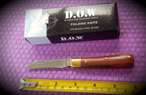 D.O.W  Folding Knife no K2850 Stainless 440 with Leather Sheath  -unused in Box .