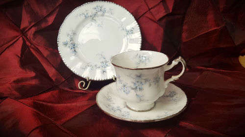 Vintage Paragon TRIO BRIDES CHOICE Stoke-on-trent By appointment to the Queen-4 available