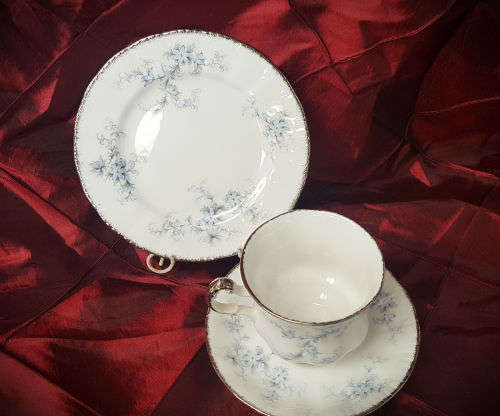 Vintage Paragon TRIO BRIDES CHOICE Stoke-on-trent By appointment to the Queen-4 available