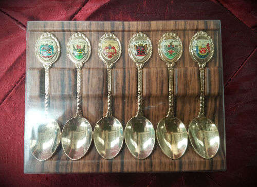 6 souvenir spoons -South african Cities-