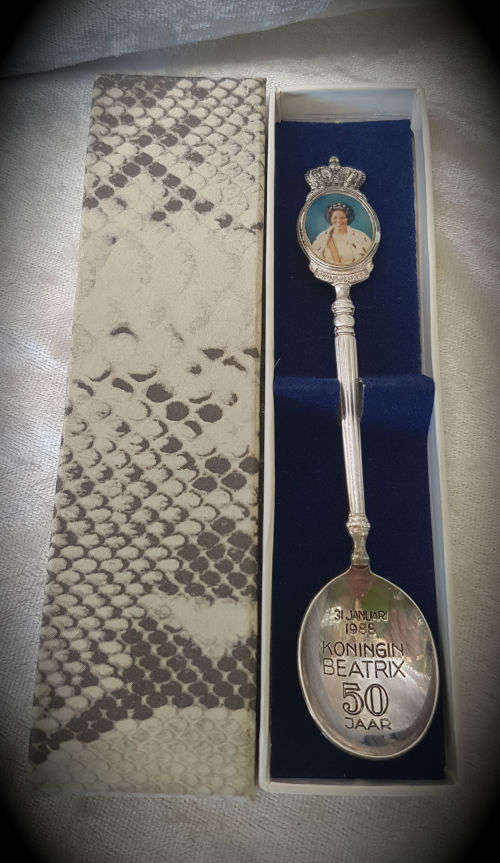 Oranjehuis Koningin Beatrix 50 Jaar 31 Januarie 1988-Souvenir spoon 16g- 121mm-Boxed