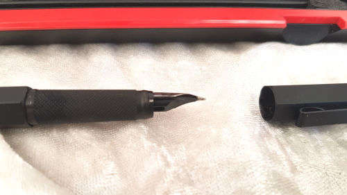 Vintage ROTRING 600 Fountain Pen in origanal box - no ink