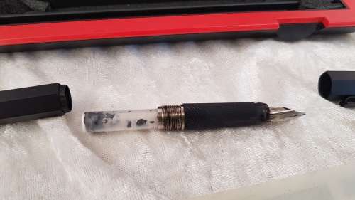 Vintage ROTRING 600 Fountain Pen in origanal box - no ink