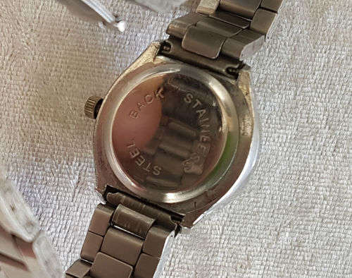 Ladies VALEN Quartz A-95 Watch  Stainless Seel Back and Strap - 30mm face - working