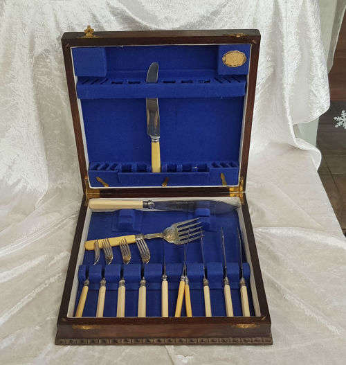 1930's Vintage Cutlery wooden Cabinet Sterling Silver engraved Plate plus 13 odd Bone Handle Cutlery
