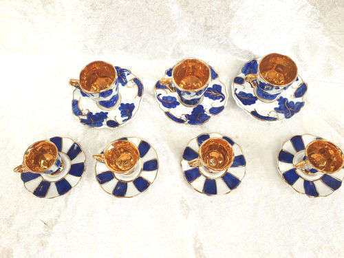 7 Miniture DUCA Di BAVARIA duo's- 3 x cups 51x56mm saucer 89mm- 4 x cups 32x46mm saucer 70mm