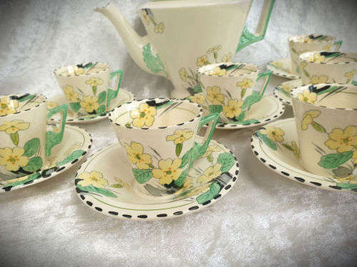 Vintage Art Deco Burleigh ware Zenith Primrose Teapot with 8 duo's -one cup repaired