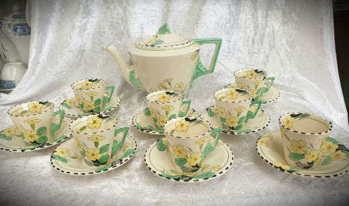 Vintage Art Deco Burleigh ware Zenith Primrose Teapot with 8 duo's -one cup repaired