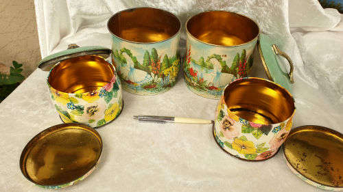 4 x Vintage Tins -2 x 80x110 and 2 x 140x130mm