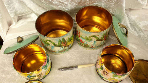 4 x Vintage Tins -2 x 80x110 and 2 x 140x130mm