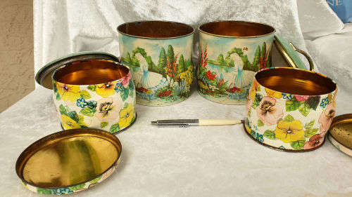 4 x Vintage Tins -2 x 80x110 and 2 x 140x130mm