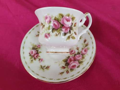 1970 Royal Albert MINI Duo - Flower of the month series - JUNE- ROSES