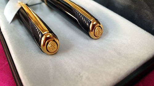 Vintage Black and Gold Parker Pen and Pencil set U.K with standard bank logo in origanal Packaging