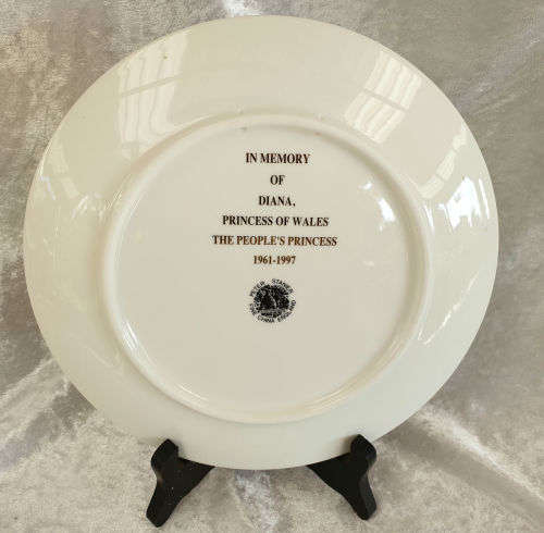 In Memory of Diana, Princess of Wales Plate 1961-1997 Fine Porcelain Plate -209mm