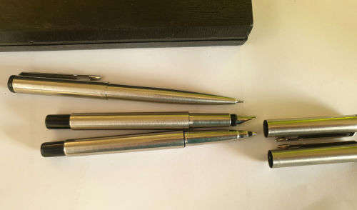 Vintage Parker Vector Fountain Pen, Rollerball (ink is dry) and Pencil set Made in the UK