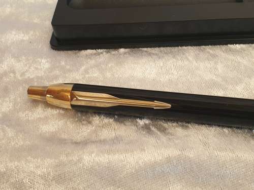 Vintage Parker IQ Ballpoint Pen -Ink still ok