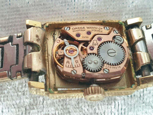 Vintage Ladies OMEGA Lunette Manual wind watch 17 Jewels - running- Seiko Strap 11x11mm Face