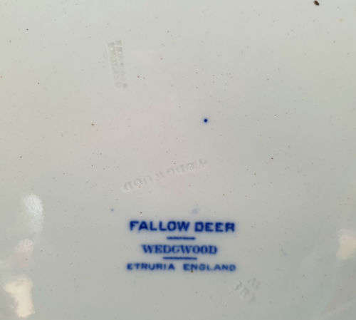 Vintage Wedgwood Plate Etruria England  235mm Fallow Deer (small nic on back of plate)