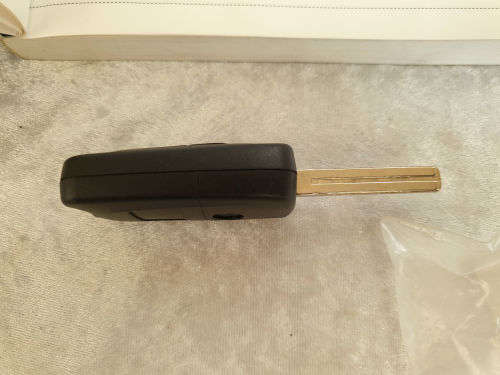 Kia Cerato - Picanto - Sportage - Hyundai i20 / i30 / iX35 - 3 Button Flip Key Case replacement