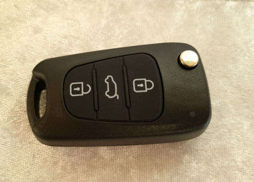 Kia Cerato - Picanto - Sportage - Hyundai i20 / i30 / iX35 - 3 Button Flip Key Case replacement