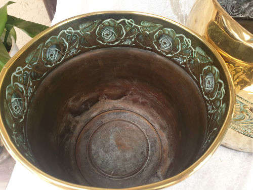 Vintage  K.M.D Tiel Brass Pot made in Holland (Dented) 185x207mm