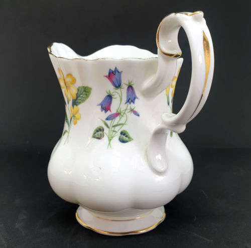 Vintage  Royal Albert "Windermere" Creamer 106x120x85mm