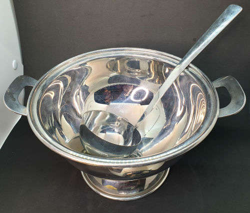 Vintage 1966 Transvaal and O.V.S Chamber of Mines Prevention of accidents Committee Tureen Trophy