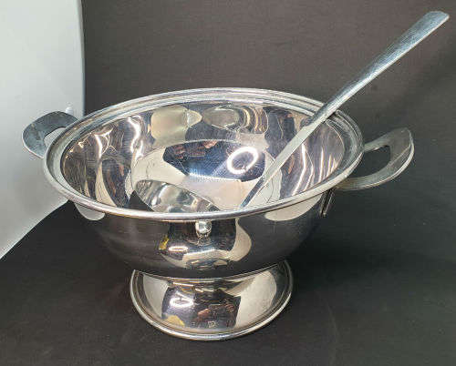 Vintage 1966 Transvaal and O.V.S Chamber of Mines Prevention of accidents Committee Tureen Trophy