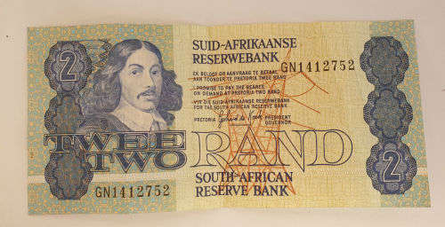 1984 -2 Rand  Uncirculated-Signature de Kock (there is a  few spots on the note )