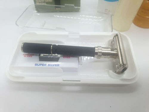 Vintage Gillette Adjustable Razor with 5 Blades original packaging + Williams Shaving stick &brush