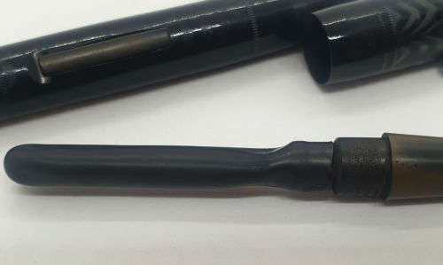 Vintage SWAN Mabie Todd Fountain pen with 14kt Gold No 2 Nib.