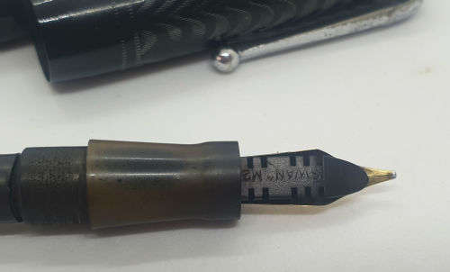 Vintage SWAN Mabie Todd Fountain pen with 14kt Gold No 2 Nib.