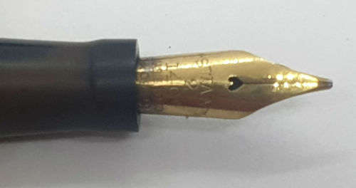 Vintage SWAN Mabie Todd Fountain pen with 14kt Gold No 2 Nib.