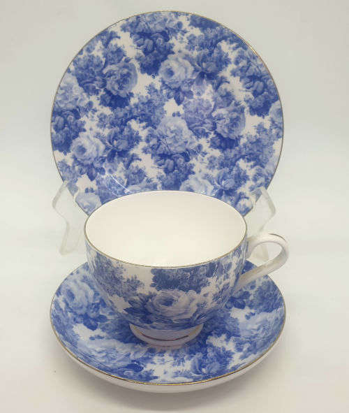 2002 Maxwell & Williams Fine Bone China Trio "ANTIQUE BLUE"