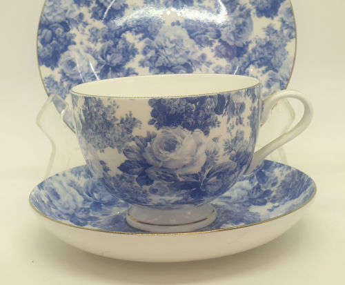 2002 Maxwell & Williams Fine Bone China Trio "ANTIQUE BLUE"