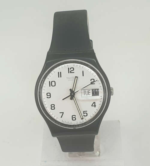 Pre-owned Swiss Swatch AG 1999 Ladies Analog Quartz Watch 35x40mm Great Condition