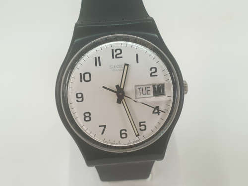 Pre-owned Swiss Swatch AG 1999 Ladies Analog Quartz Watch 35x40mm Great Condition