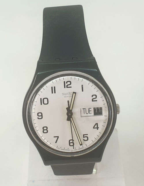 Pre-owned Swiss Swatch AG 1999 Ladies Analog Quartz Watch 35x40mm Great Condition