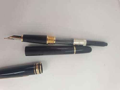 Montblanc Meisterstuck Fountain Pen, 14k Nib, 4810, 585, +Montblanc Ball pen + 2 Bottles of INK + 2