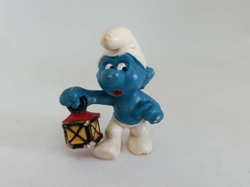 Rare Collectable Watchman Smurf Figurine Peyo 1970's    - PVC-