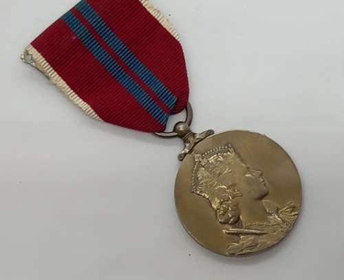 The Queen Elizabeth II-2 June 1953-Coronation Medal -SILVER 29 Gram -Boxed