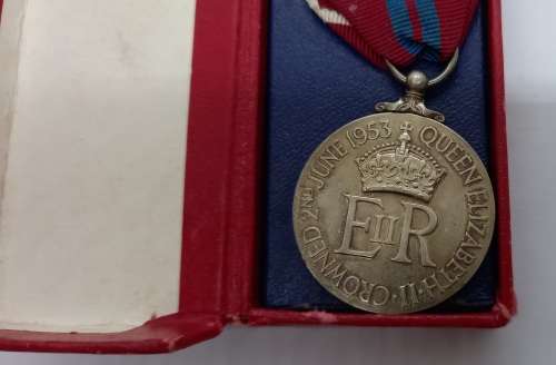 The Queen Elizabeth II-2 June 1953-Coronation Medal -SILVER 29 Gram -Boxed