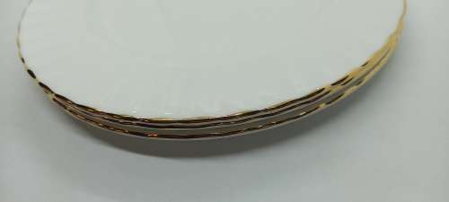 Vintage Royal Albert Val D'or -Plate  209mm - (gold trim have some wear)