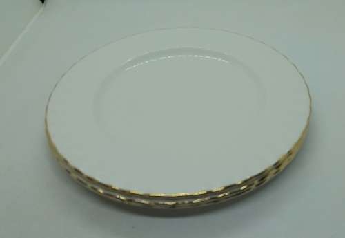 Vintage Royal Albert Val D'or -Plate  209mm - (gold trim have some wear)