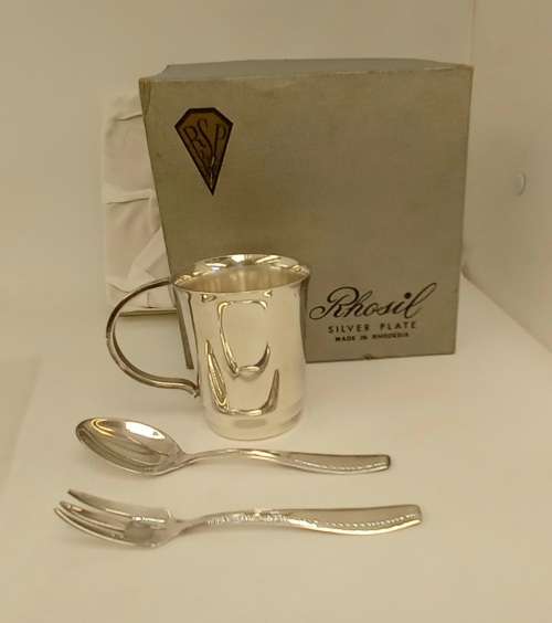 RARE !!! Vintage RHOSIL Silver Plate Cup spoon and Fork Gift set  Made in RHODESIA in original Box