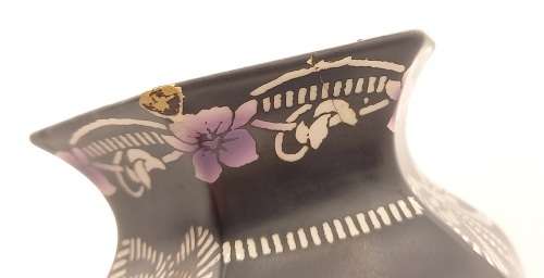 Antique Vintage SHELLY Black Vase Made in England 185x90mm - repaired