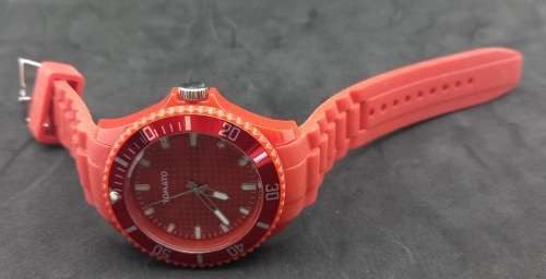 Unused Mens Red 3ATM Tomato T13-4131 Watch-Rubber Strap-Needs Battery-No Box